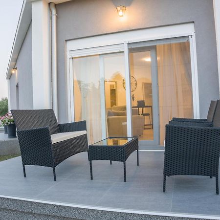 Drniš Apartmani Toni מראה חיצוני תמונה
